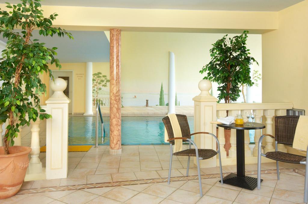 באד גיגינג Kurhotel Kaiser Trajan מראה חיצוני תמונה