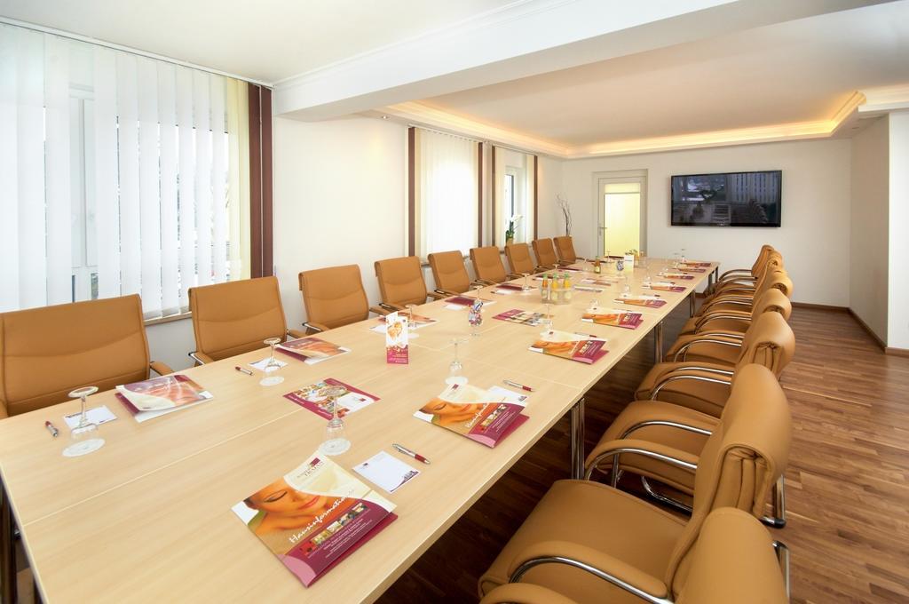 באד גיגינג Kurhotel Kaiser Trajan מראה חיצוני תמונה